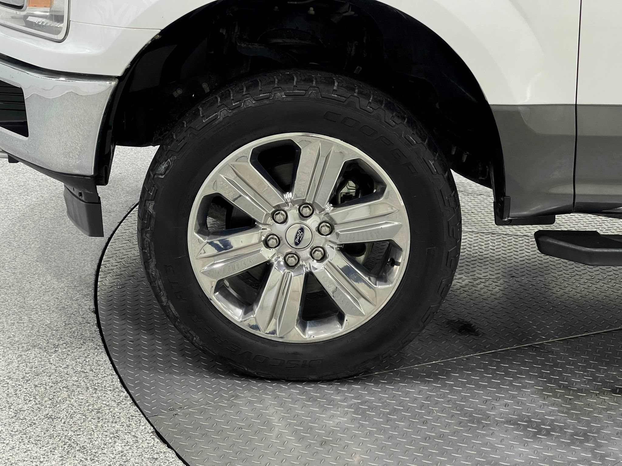 Used 2019 Ford F150 XLT w/ Equipment Group 302A Luxury AWD/4WD image 34