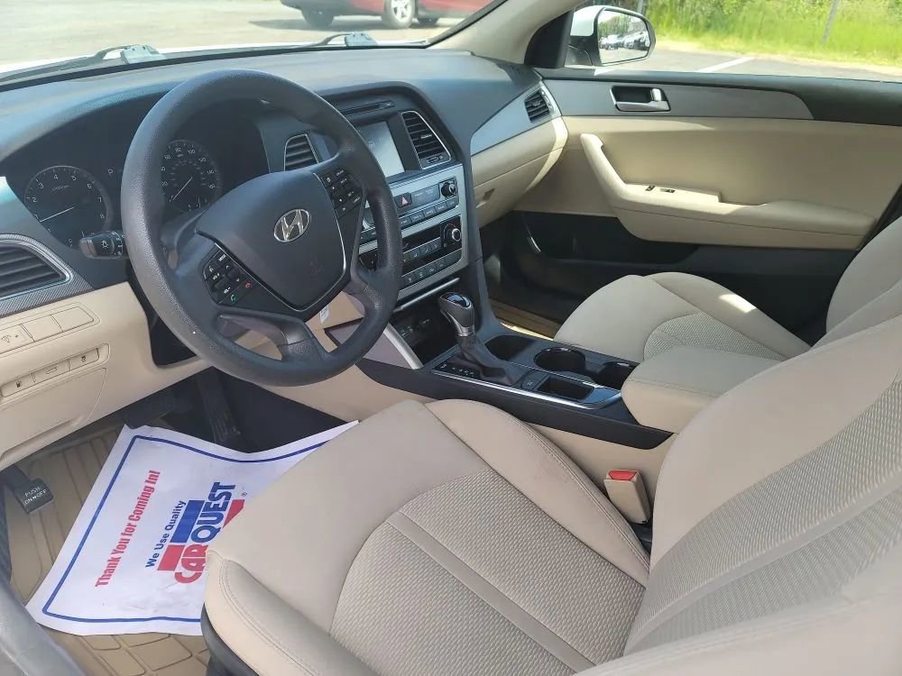 Used 2016 Hyundai Sonata SE FWD image 9