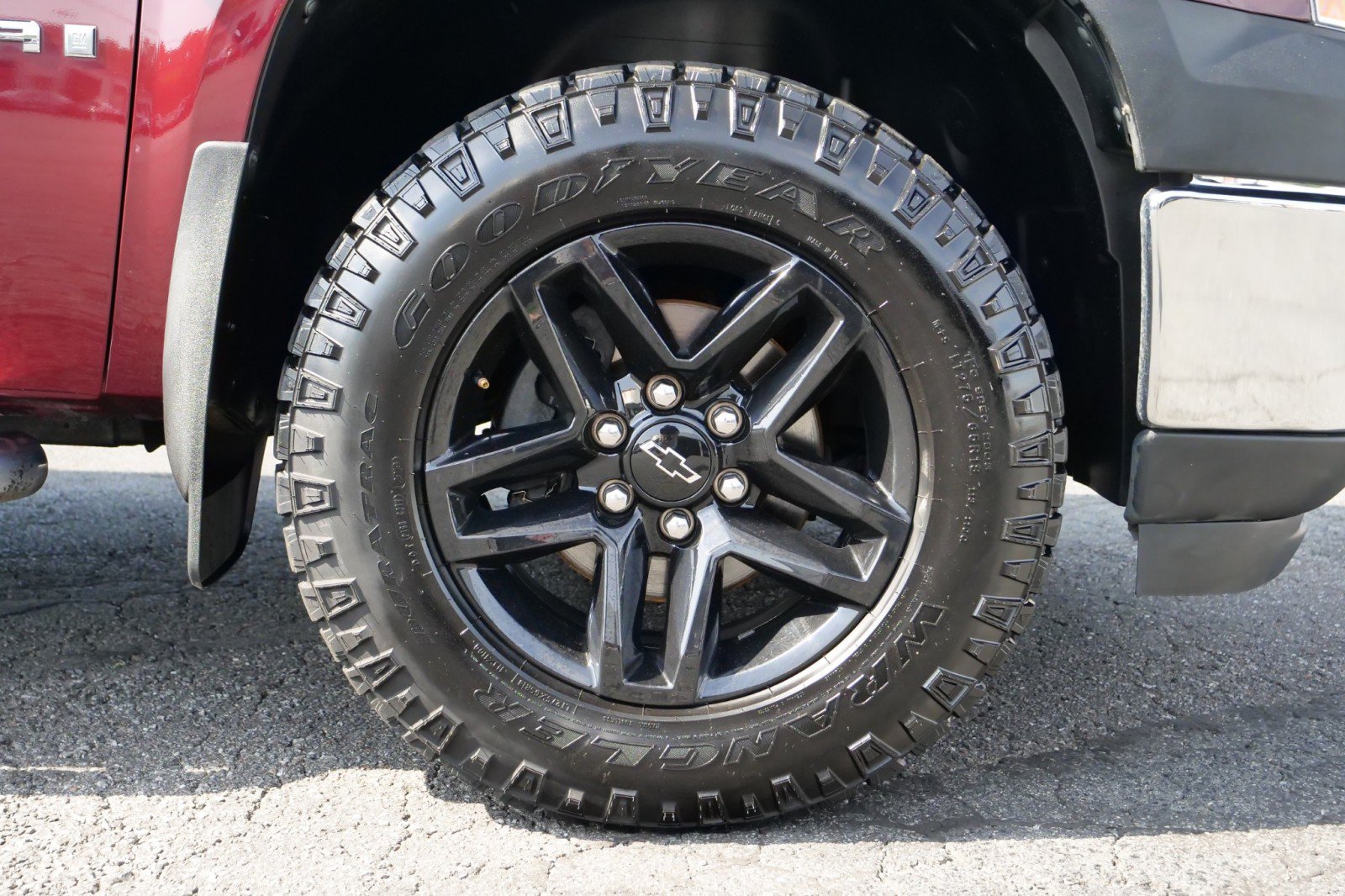 Used 2009 GMC Sierra 1500 W/T AWD/4WD image 10
