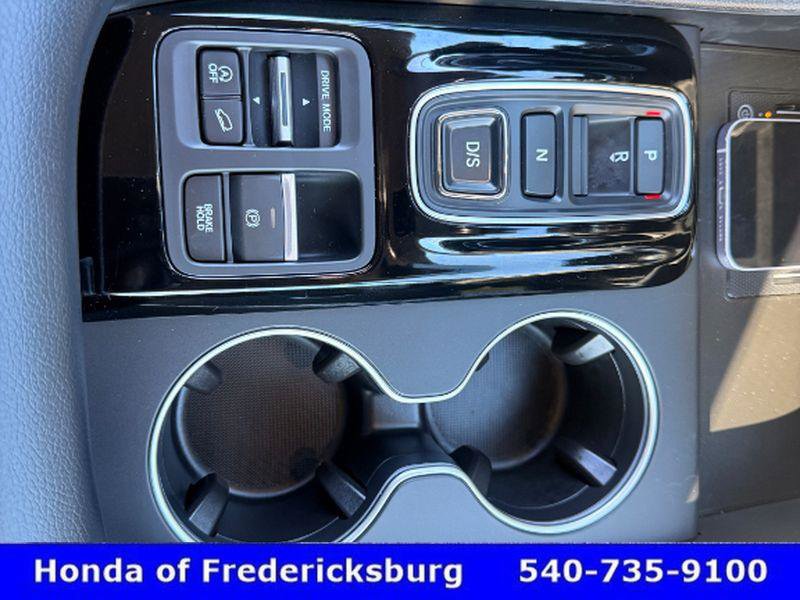 Certified 2025 Honda Pilot Touring image 23