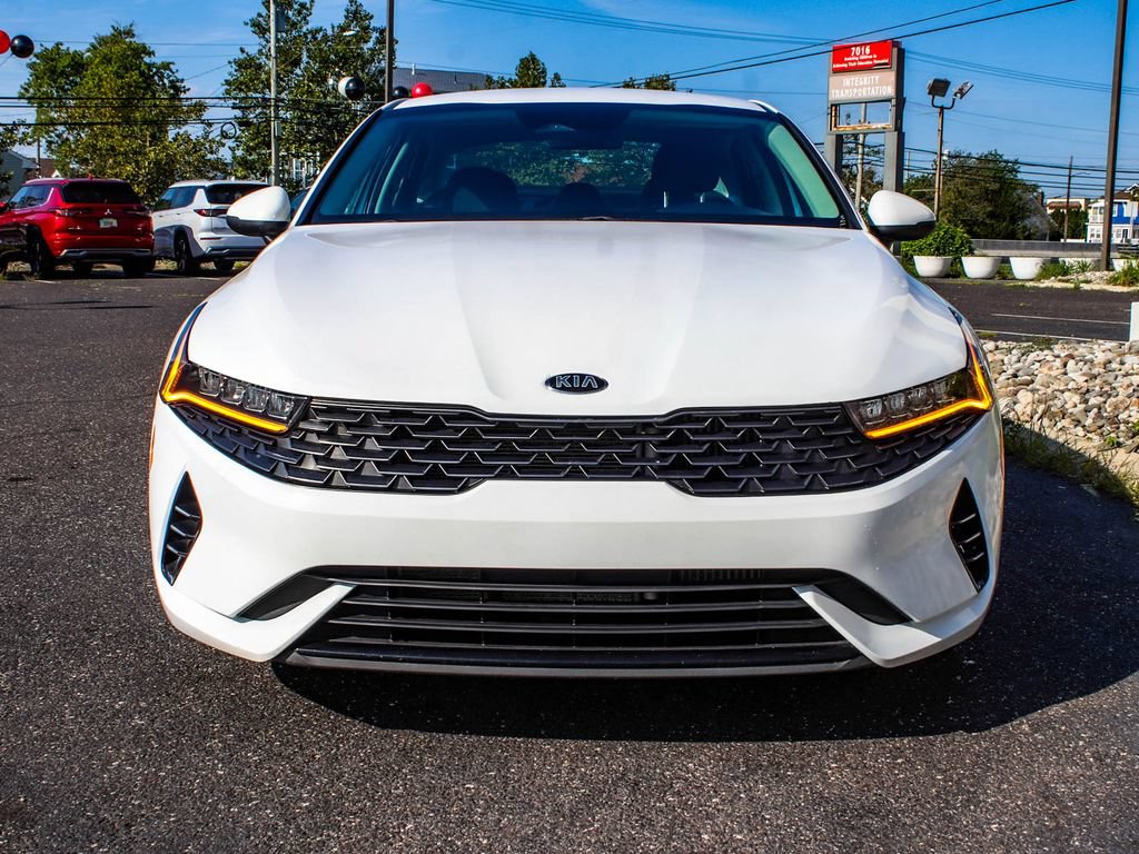 Used 2021 Kia K5 LX FWD image 2