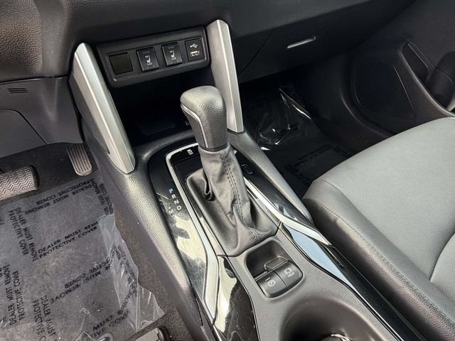 Used 2022 Toyota Corolla Cross XLE w/ Convenience Package AWD/4WD image 13