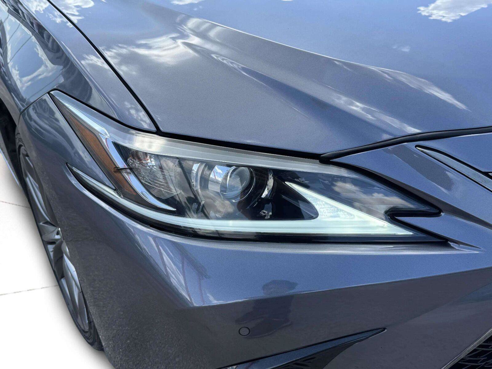 Used 2020 Lexus ES 350 F Sport w/ Accessory Package 2 FWD image 11