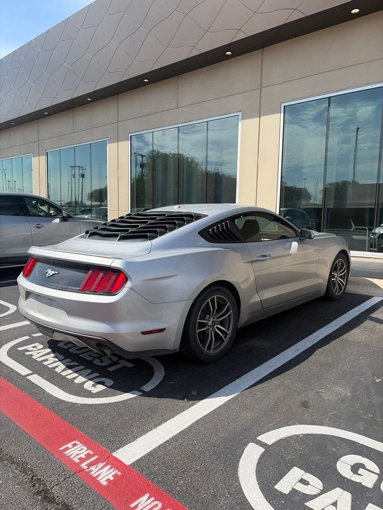 Used 2017 Ford Mustang Premium RWD image 4
