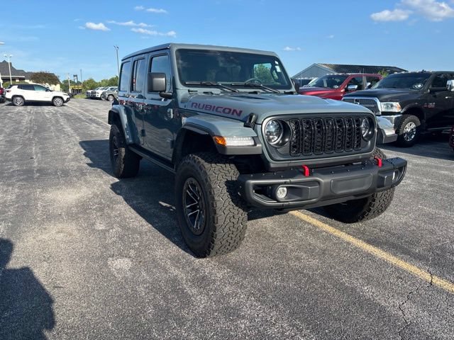 Used 2025 Jeep Wrangler Unlimited Rubicon AWD/4WD image 2