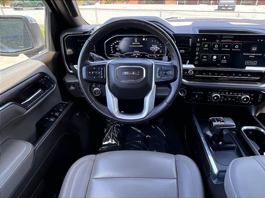 Used 2022 GMC Sierra 1500 SLT w/ SLT Premium Plus Package AWD/4WD image 17