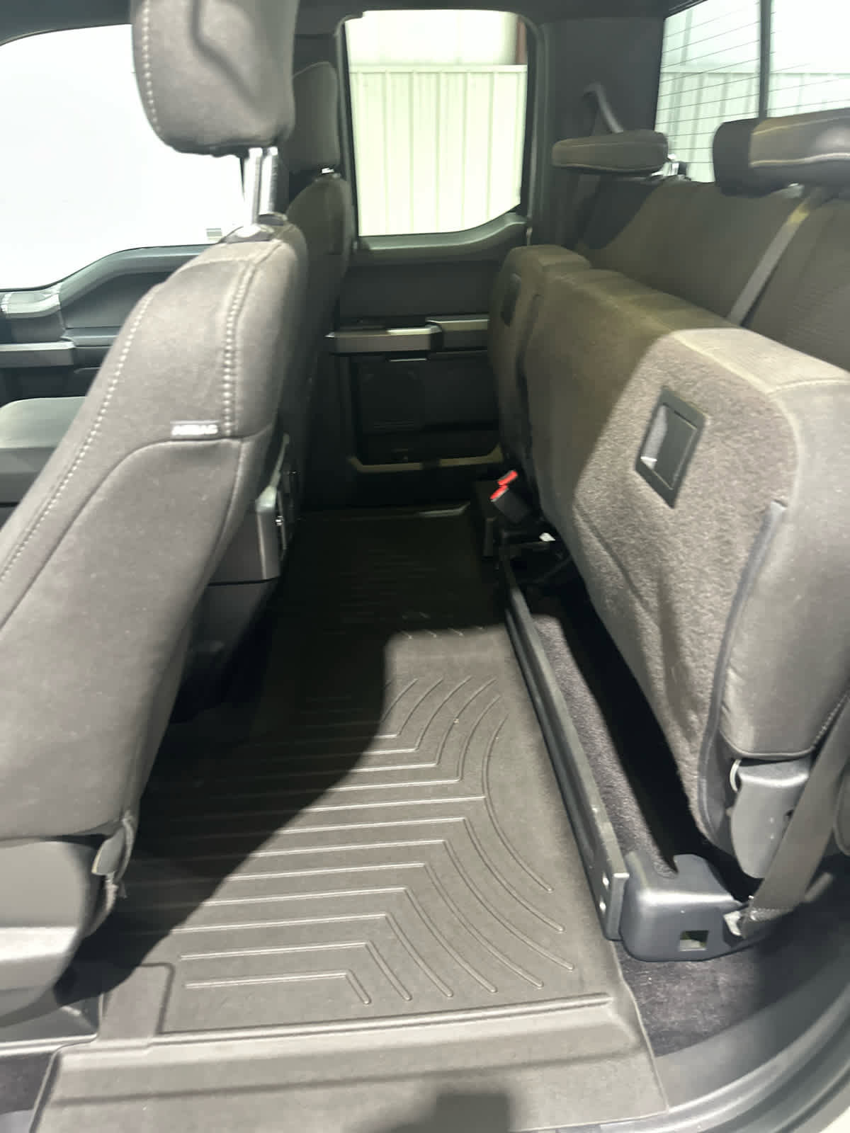 Used 2015 Ford F150 XLT w/ Equipment Group 302A Luxury RWD image 21