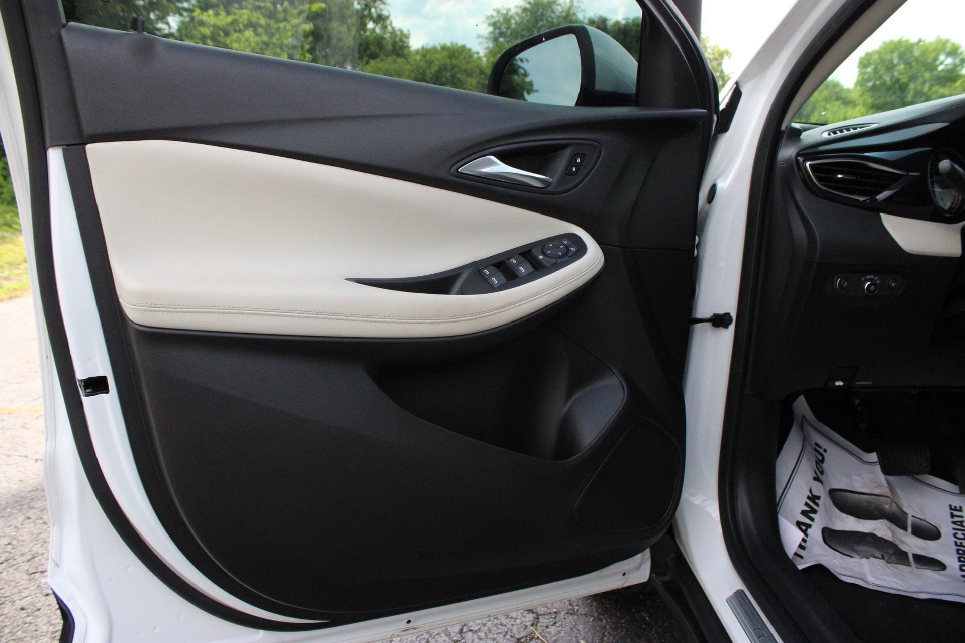 Used 2023 Buick Encore GX Select FWD image 11