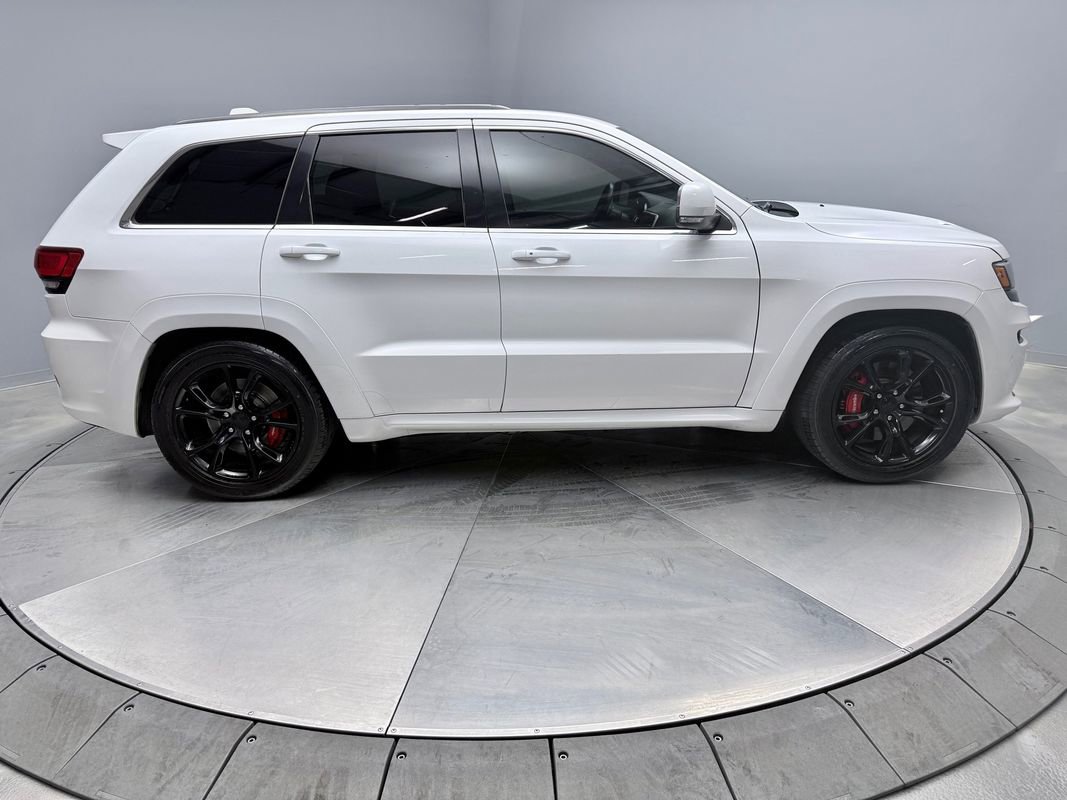Used 2014 Jeep Grand Cherokee SRT image 4
