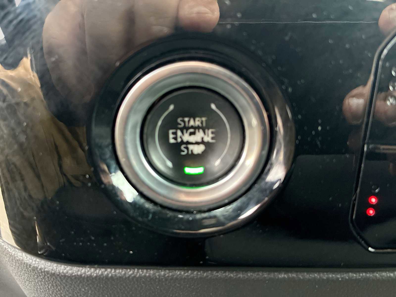 Certified 2024 GMC Sierra 1500 Elevation image 17