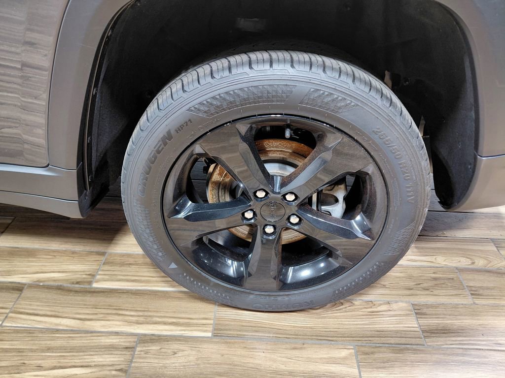 Certified 2021 Jeep Grand Cherokee L Laredo AWD/4WD image 23