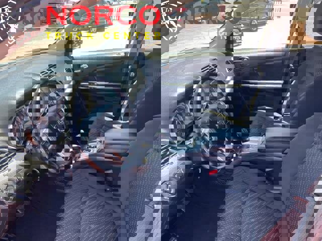 Used 2018 Dodge Journey SE w/ Popular Equipment Group image 16