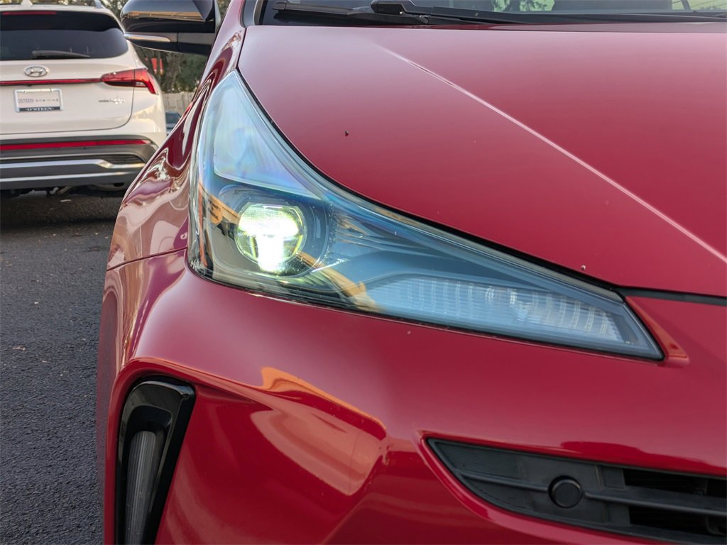 Used 2021 Toyota Prius XLE image 18