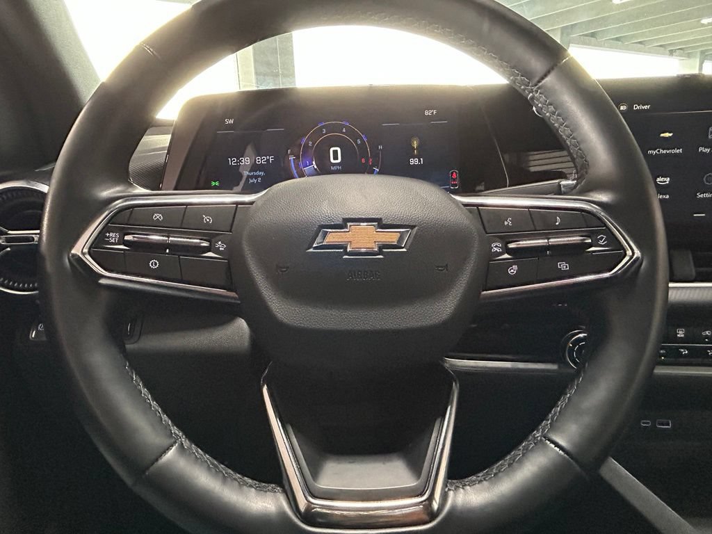 Used 2025 Chevrolet Equinox LT FWD image 27