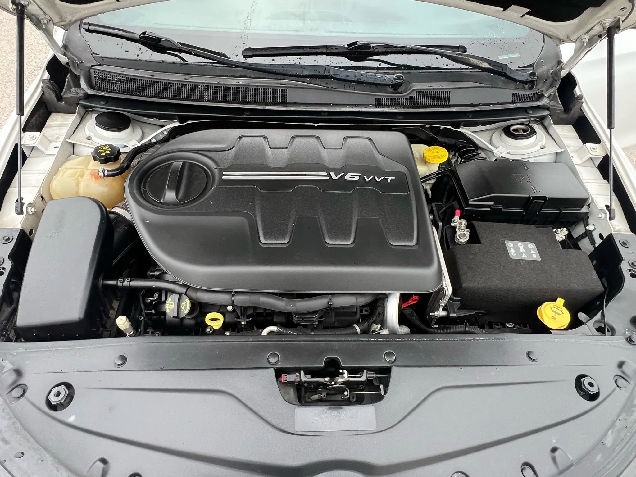 Used 2015 Chrysler 200 S w/ Navigation & Sound Group I image 25