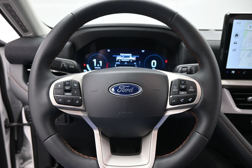 Certified 2025 Ford Explorer Active RWD image 16