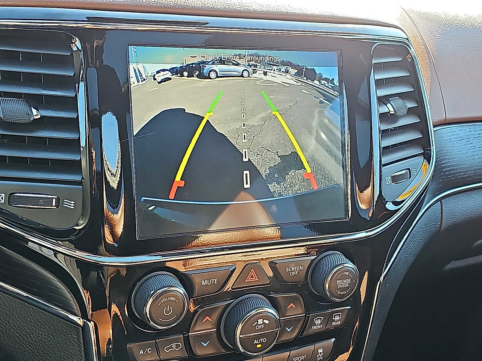 Used 2019 Jeep Grand Cherokee Summit w/ Platinum Series Group image 21