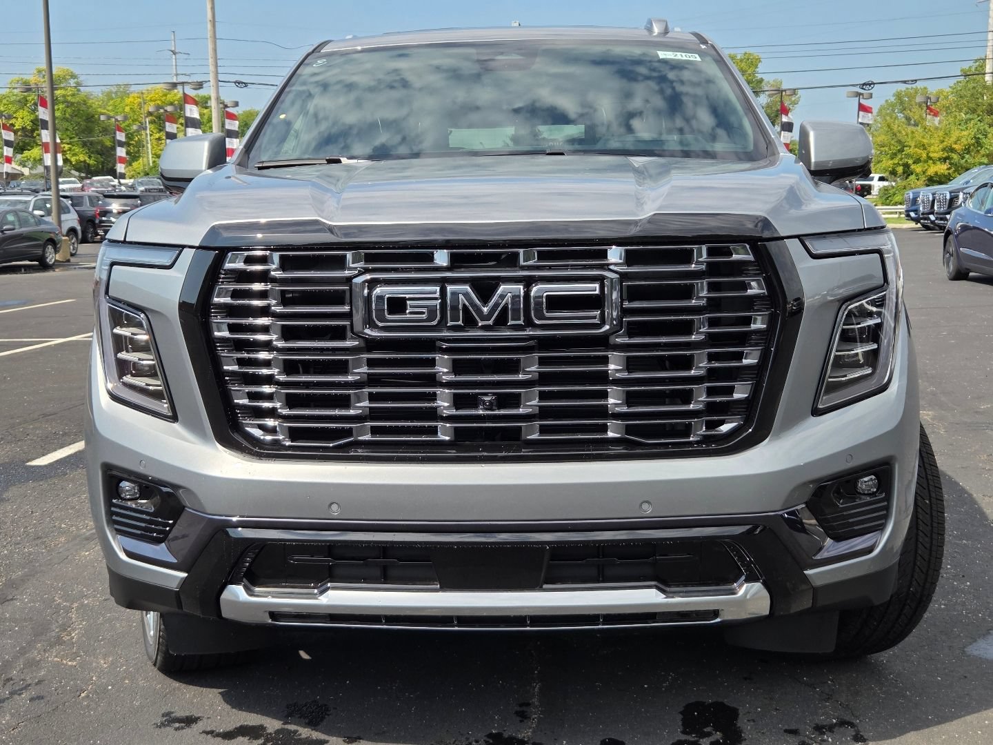 New 2026 GMC Yukon XL Denali Ultimate w/ LPO, Floor Liner Package AWD/4WD image 14