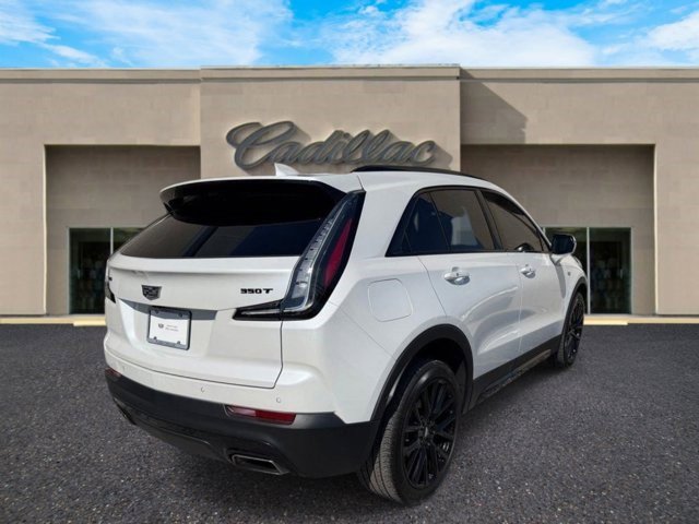 Certified 2023 Cadillac XT4 Sport w/ LPO, ONYX Package FWD image 3