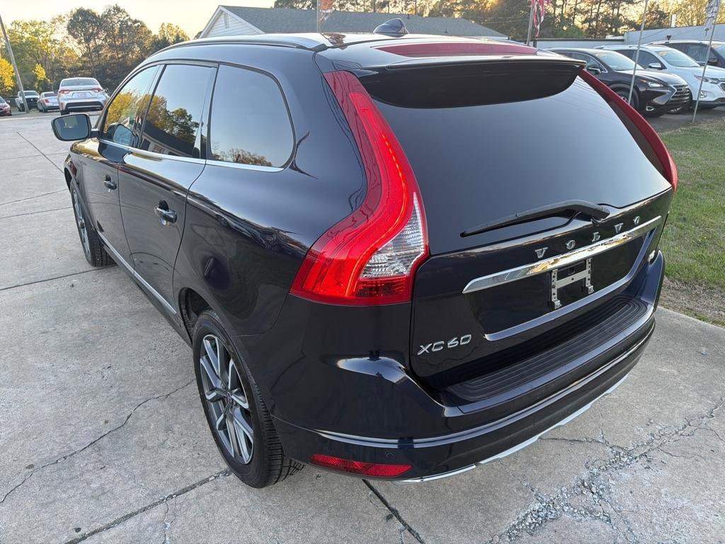Used 2016 Volvo XC60 T5 Premier w/ Proximity Package image 10