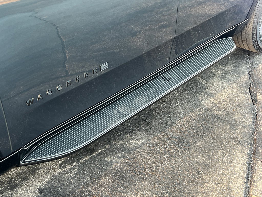 Used 2023 Jeep Wagoneer Series II w/ Convenience Group I image 10