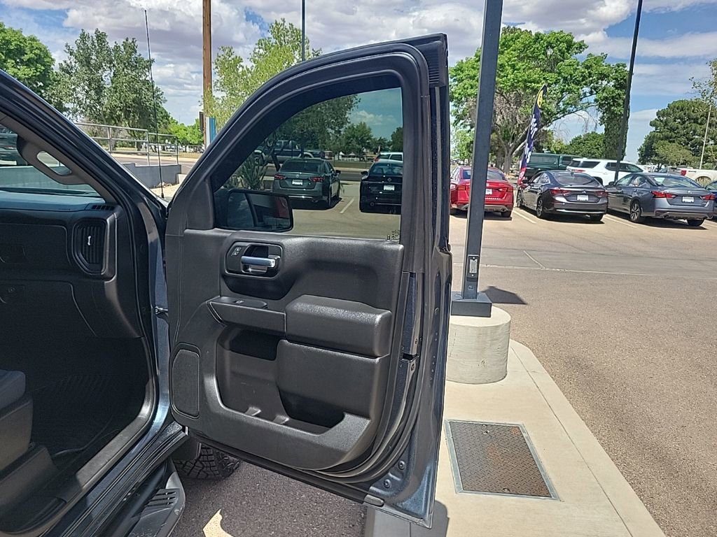 Used 2019 Chevrolet Silverado 1500 Custom Trail Boss w/ Custom Convenience Package AWD/4WD image 18