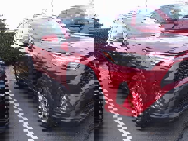 Used 2023 Toyota RAV4 XLE image 2