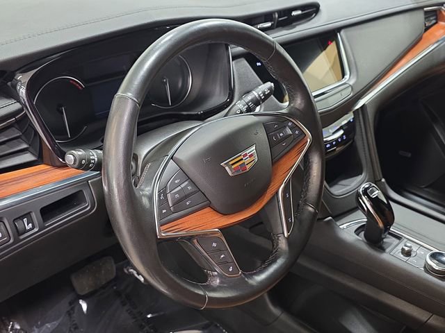 Certified 2024 Cadillac XT5 Premium Luxury AWD/4WD image 12