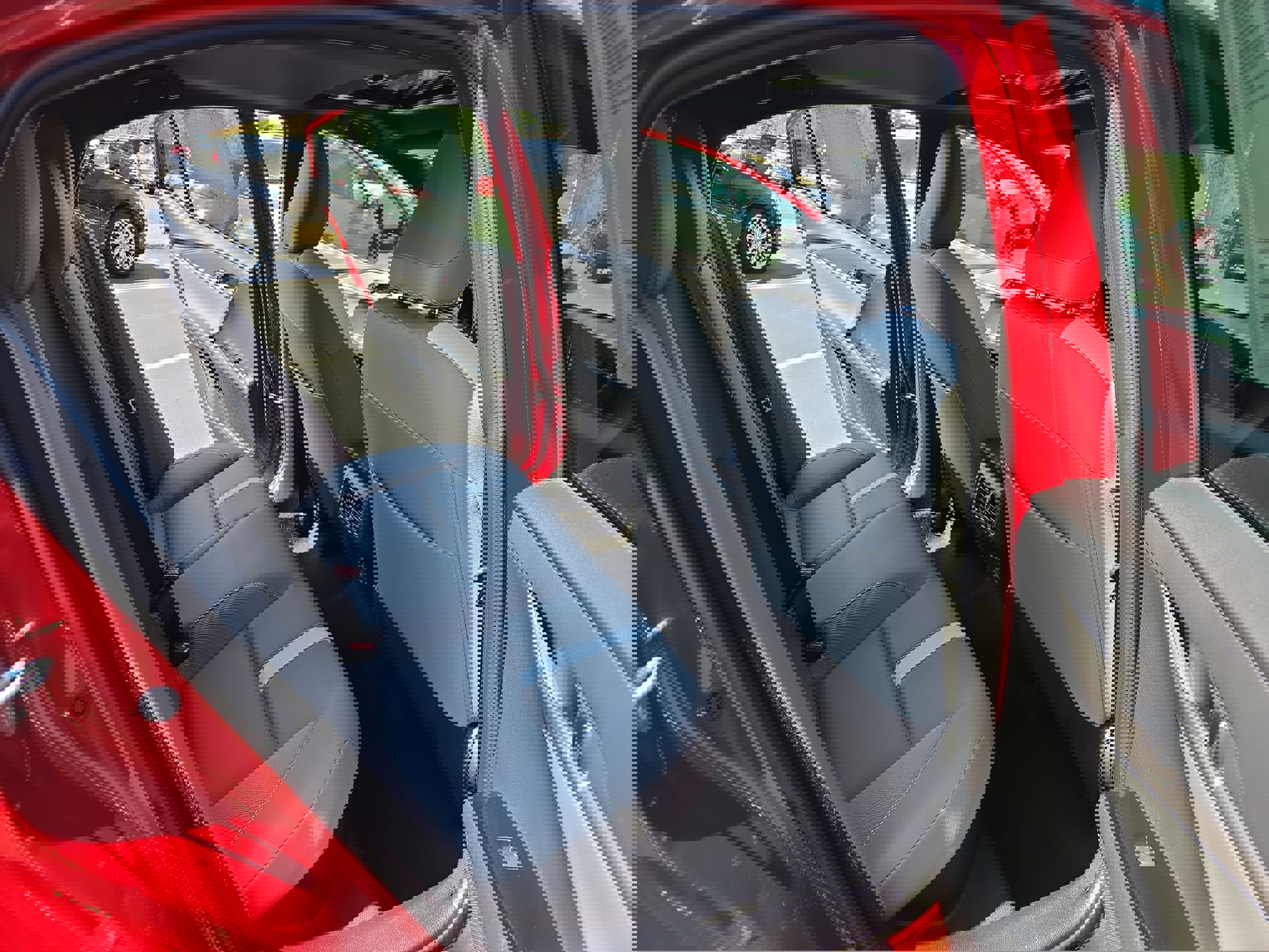 Used 2025 Toyota Camry SE w/ Multimedia Upgrade Package image 10