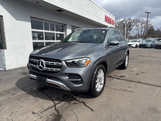Used 2024 Mercedes-Benz GLE 450e 4MATIC image 5