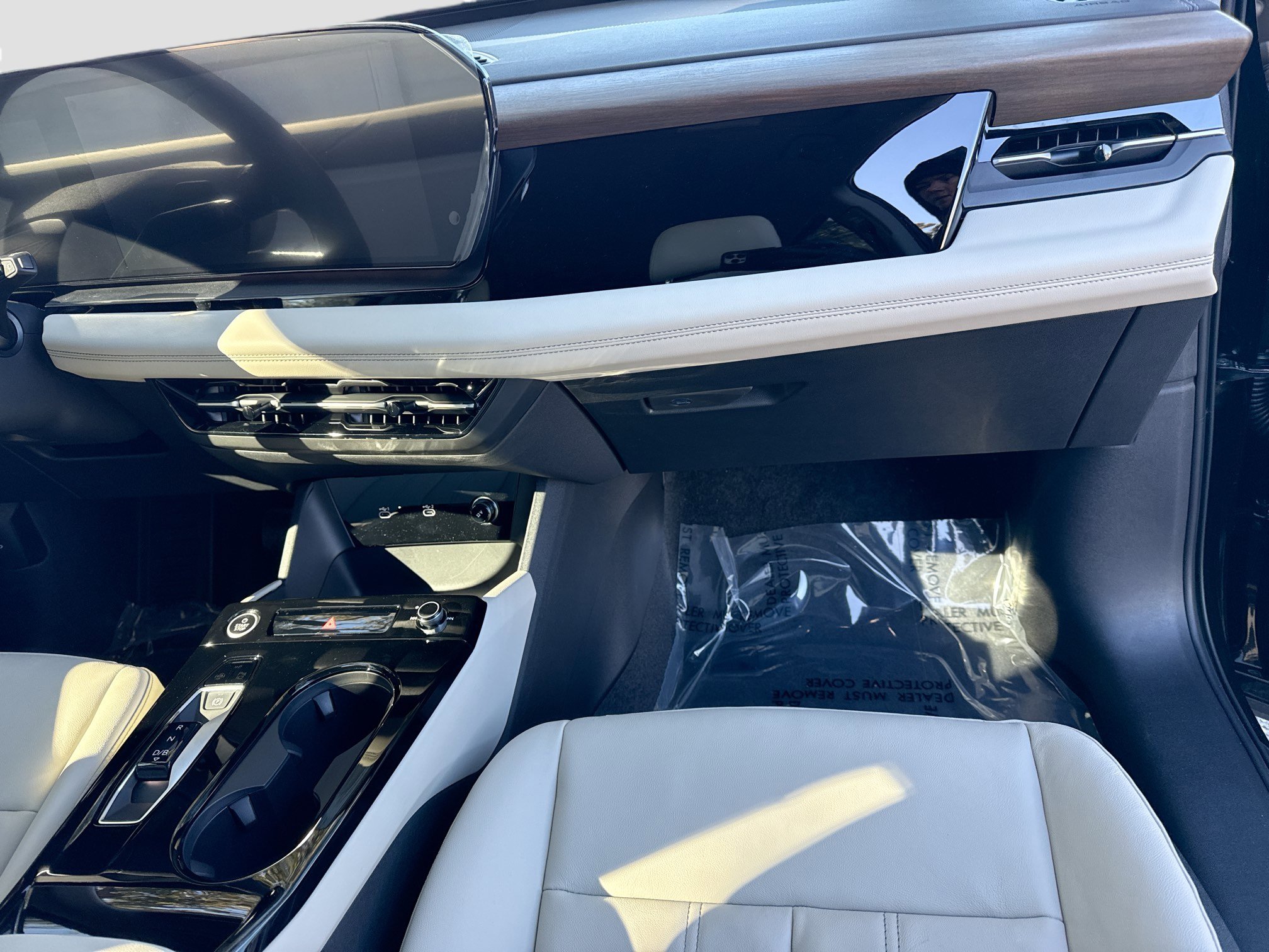 New 2025 Audi Q6 e-tron Premium image 17