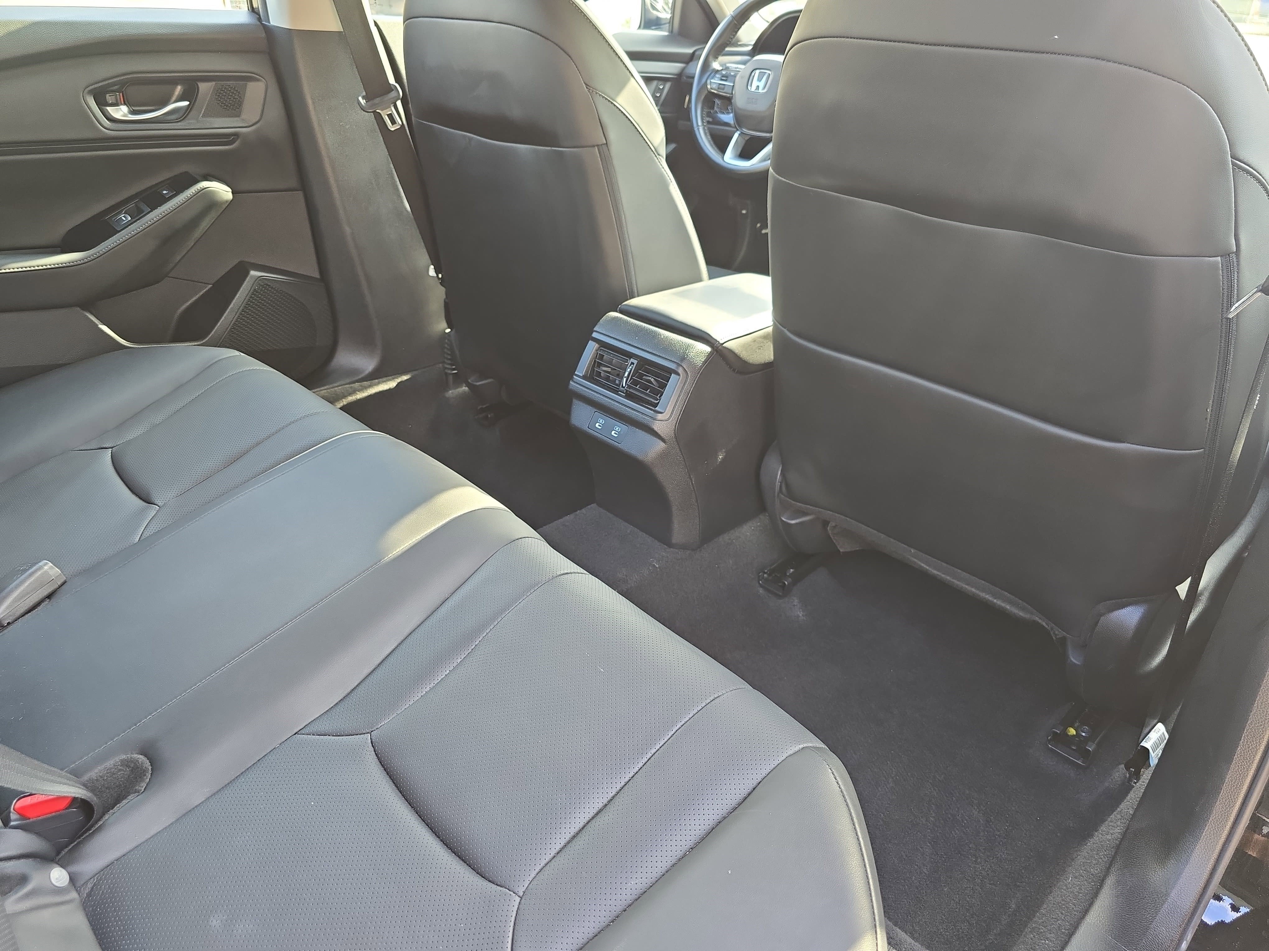 Used 2023 Honda Accord Touring image 11