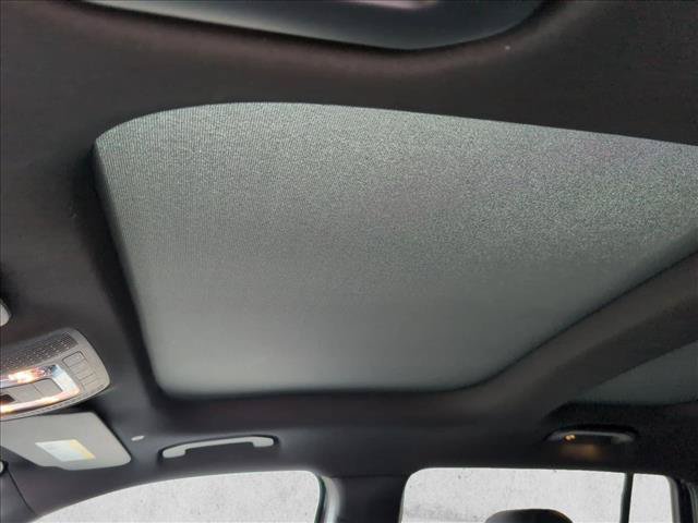 Used 2026 Mercedes-Benz GLB 250 4MATIC image 16