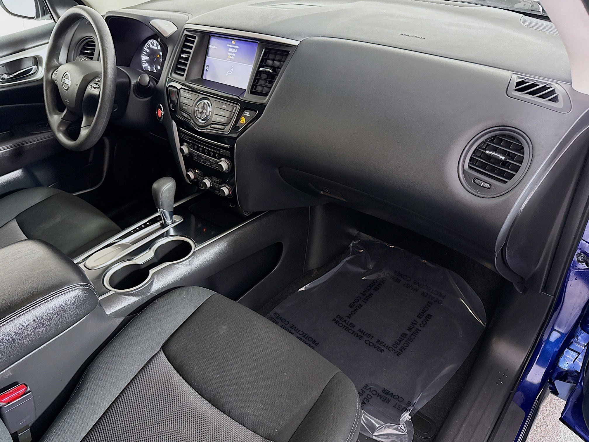 Used 2020 Nissan Pathfinder S image 30