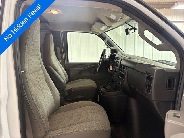 New 2026 GMC Savana 2500 w/ Driver Convenience Package RWD image 15