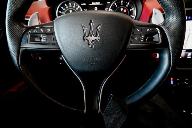 Used 2022 Maserati Ghibli Modena Q4 image 31