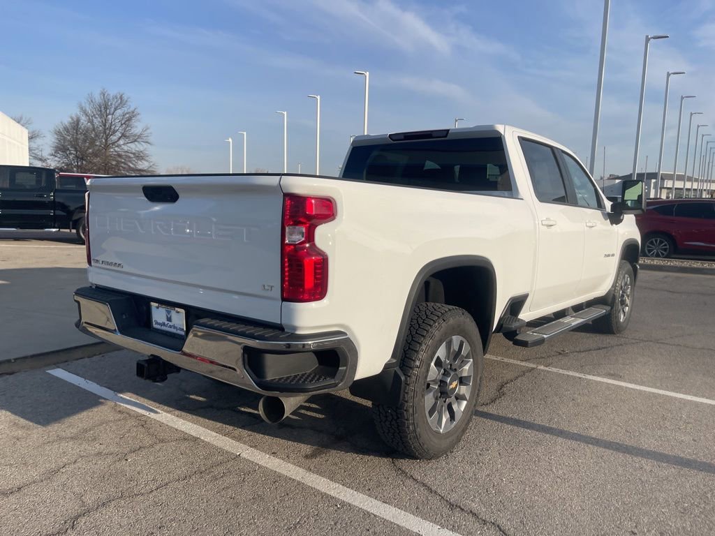 New 2026 Chevrolet Silverado 3500 LT AWD/4WD image 2
