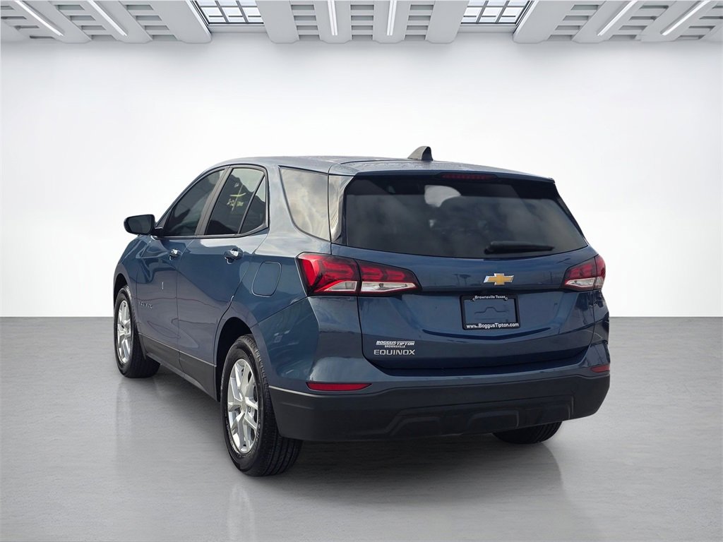 Used 2024 Chevrolet Equinox LS w/ LS Convenience Package image 5