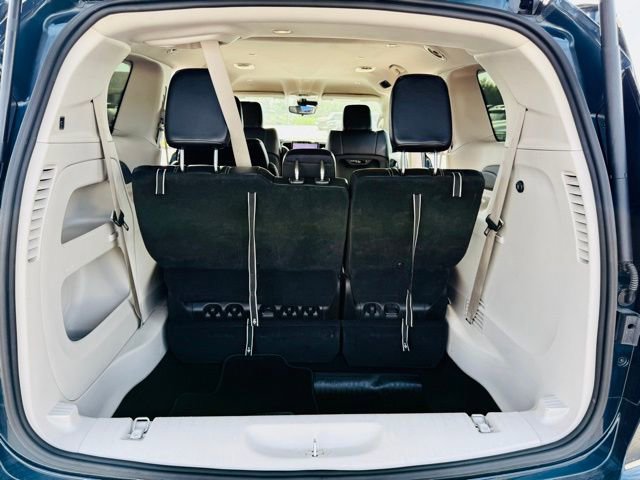 Used 2023 Chrysler Pacifica Touring-L image 33
