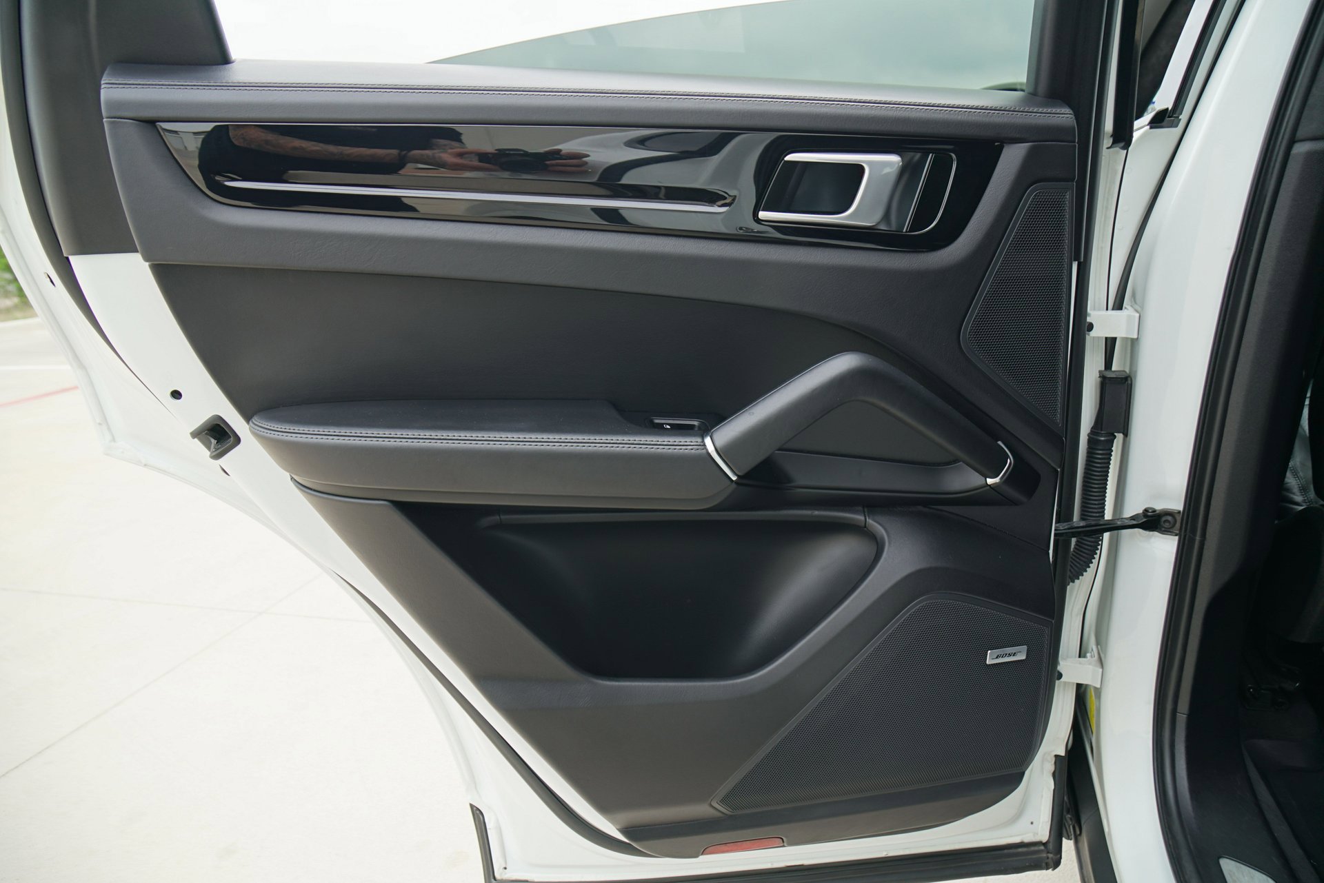 Used 2020 Porsche Cayenne image 39