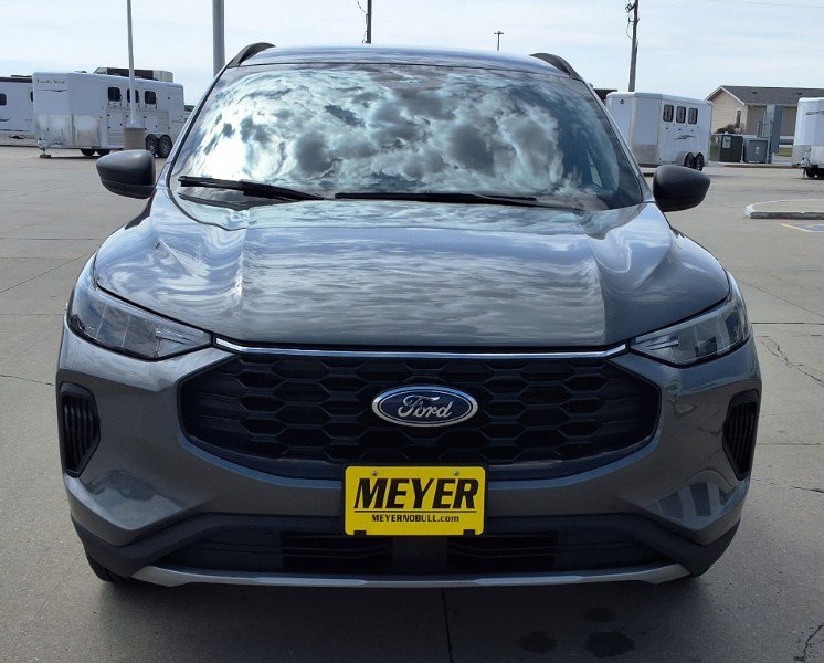 Used 2025 Ford Escape ST-Line AWD/4WD image 3