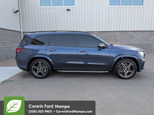 Used 2025 Mercedes-Benz GLS 450 4MATIC image 2