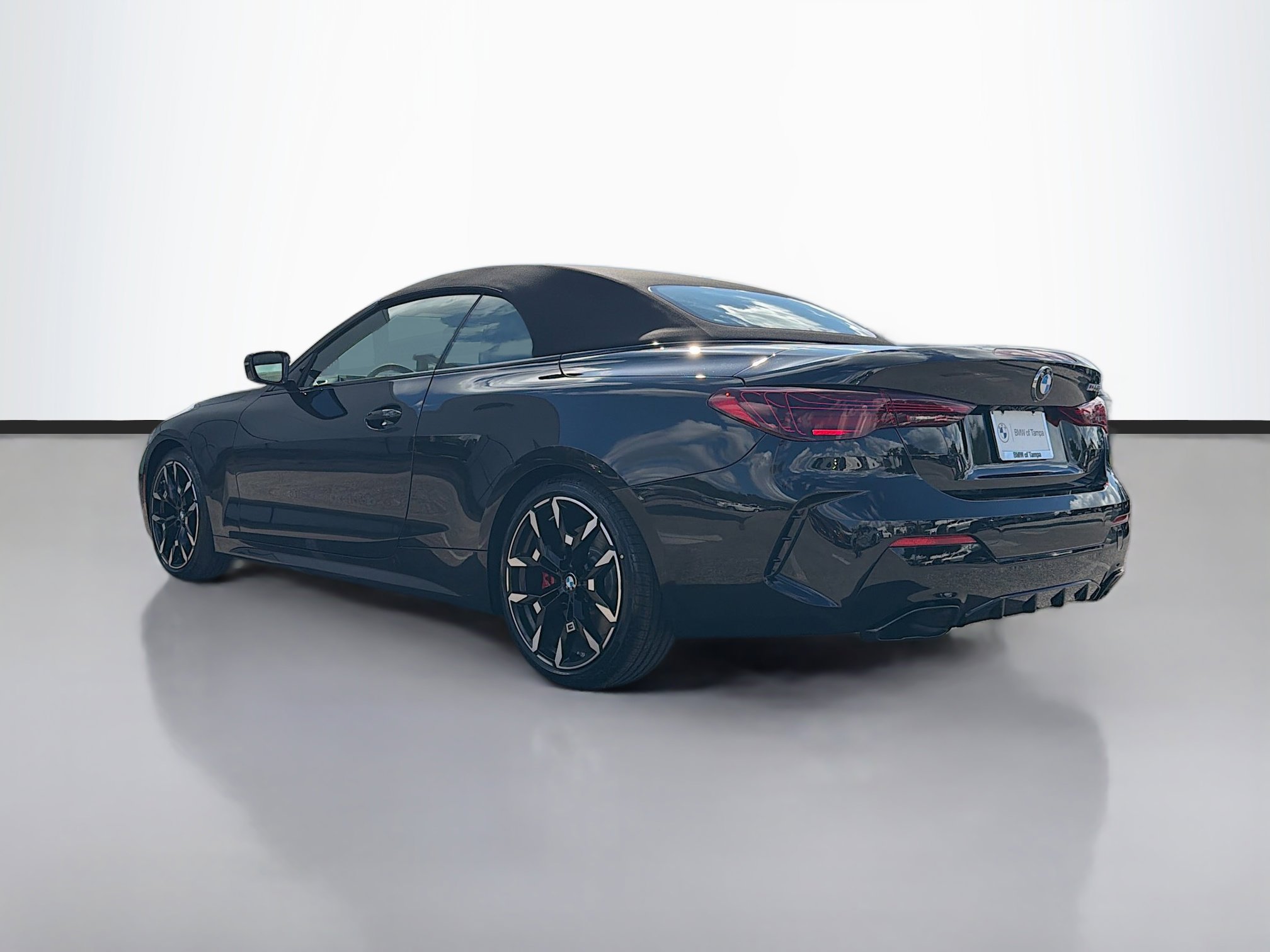New 2026 BMW M440i Convertible image 5