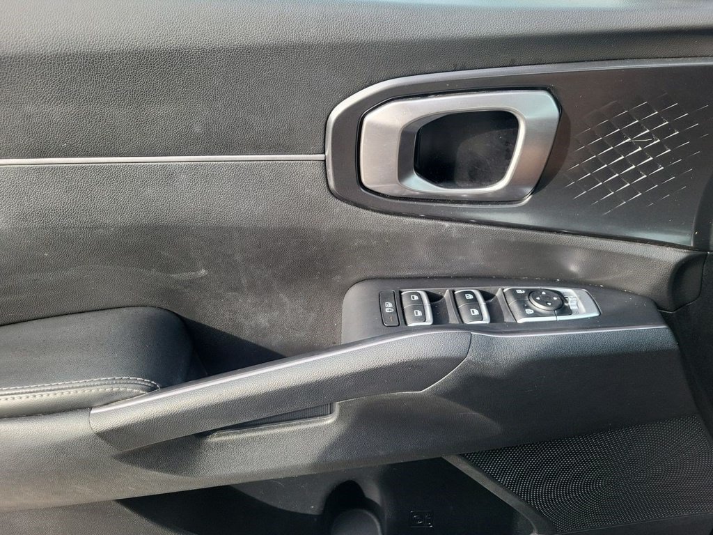 Used 2023 Kia Sorento S w/ Panoramic Sunroof Package FWD image 29