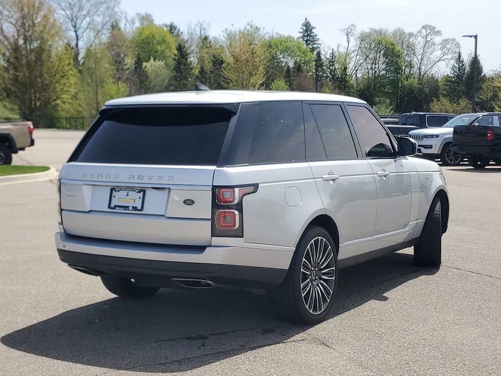 Used 2018 Land Rover Range Rover Supercharged AWD/4WD image 2