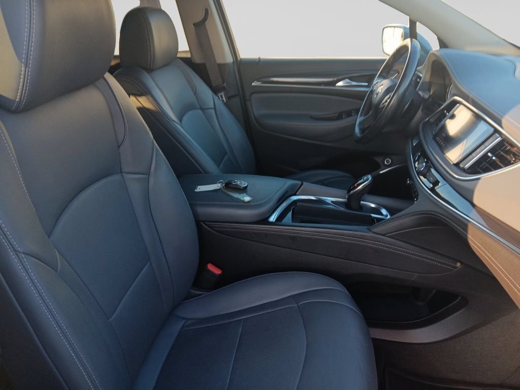 Used 2020 Buick Enclave Essence AWD/4WD image 10