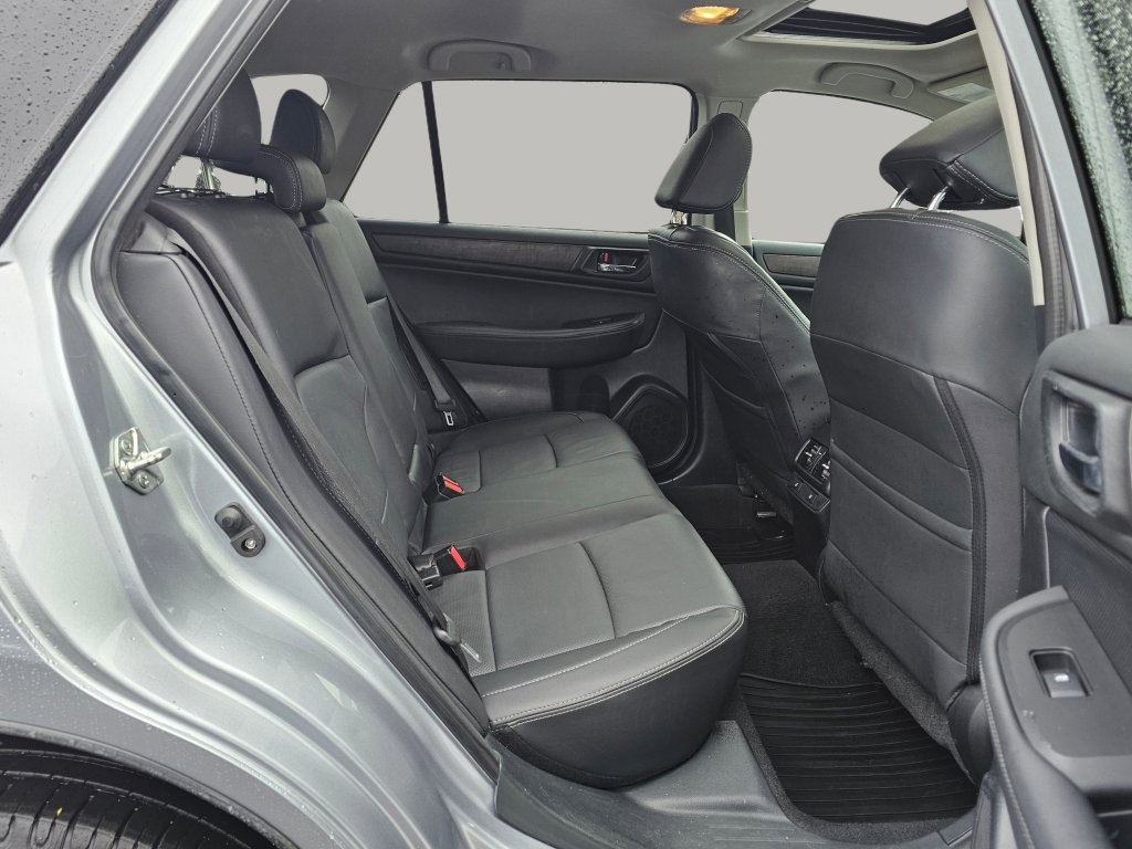 Used 2017 Subaru Outback 2.5i Limited image 24
