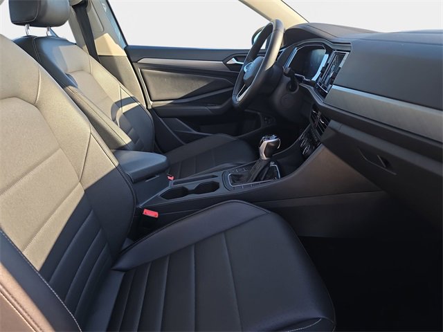 Used 2022 Volkswagen Jetta SE image 12