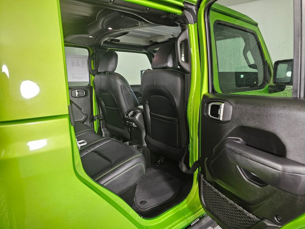 Used 2025 Jeep Gladiator Sport image 35