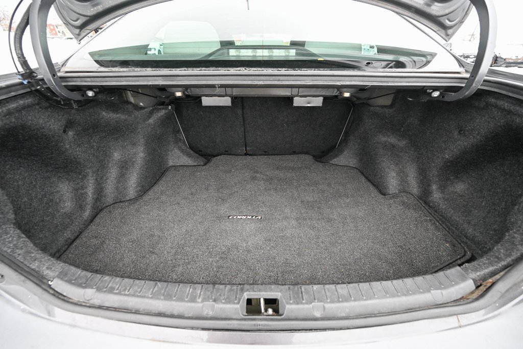 Used 2012 Toyota Corolla LE image 15